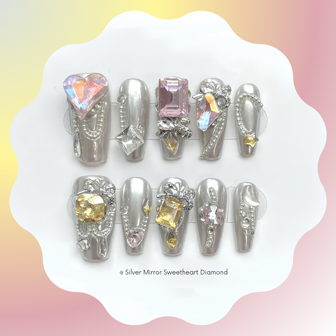 Silver Mirror Sweetheart Diamond Handmade Press On Nails 🖤 Medium Coffin